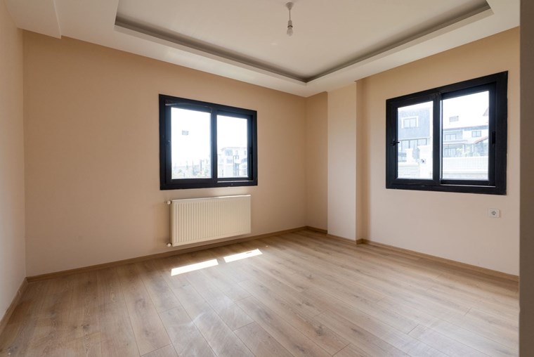 ESRA AKKAYA'DAN ÇAMLIYAYLA ZEVZEK TEPESİNİN ZİRVESİNDE PANORAMİK MANZARALI 4+1 SATILIK VİLLA