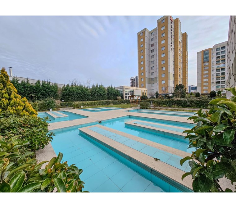 Sancaktepe Mahal Ada Sitesi'nde Satılık 2+1 Daire