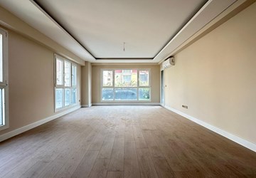Güneşli Basın ekspress Site İçinde Kiralık 4+1 Daire Bahçe Katı