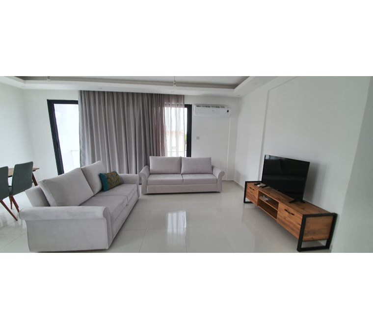 KIBRIS GİRNE MERKEZ'DE SATILIK EŞYALI 2+1 GENİŞ DAİRE 85m2