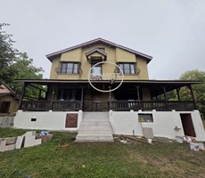 SATILIK MÜSTAKİL BAHÇELİ EV - 6 DÖNÜM ARSA İÇİNDE