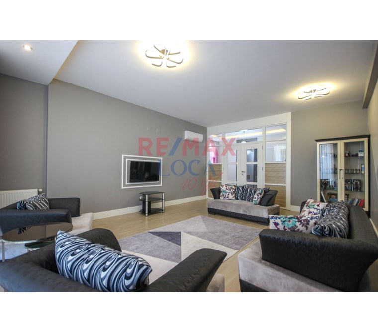 REMAX LOCA'DAN LİMONLUK MAH.'DE KIŞ BAHÇELİ SATILIK 4+1