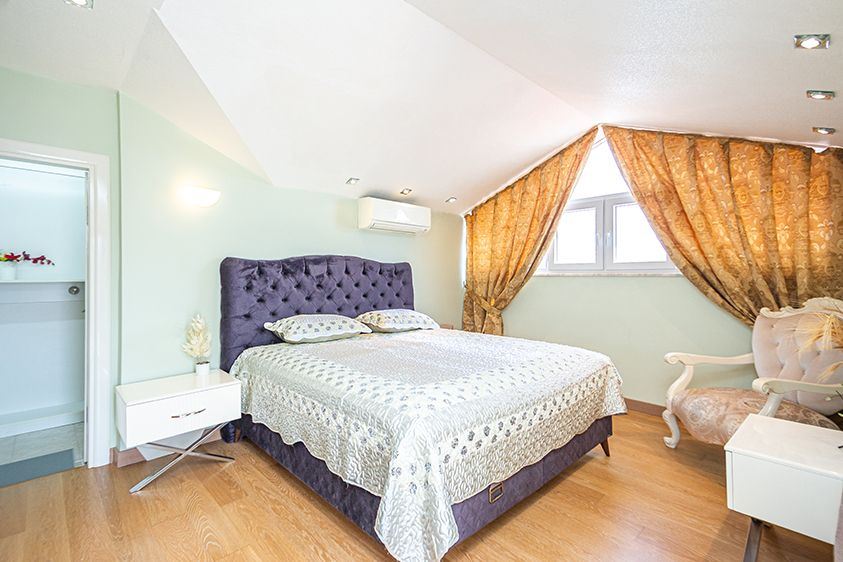 Property-photo