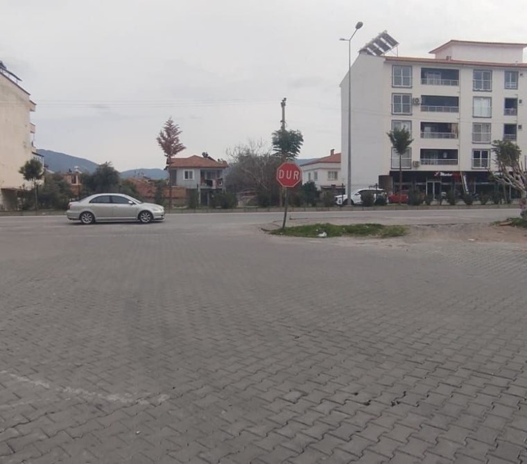 Dalaman Havalimanı Yolu Üzeri SATILIK KUPON DÜKKAN