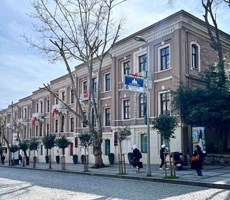AKARETLER SIRAEVLER'DE KİRALIK OFİS