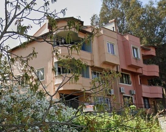Yalova Merkez Doğa–Deniz Manzaralı Satılık Tripleks Villa