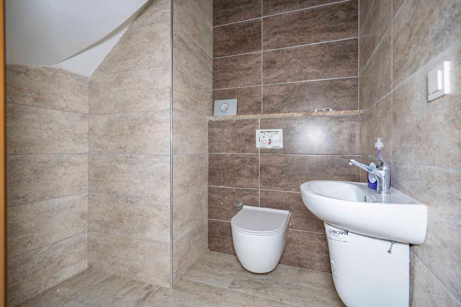 3+1 Office for Rent in Güllerpınarı, Alanya – 150 m²