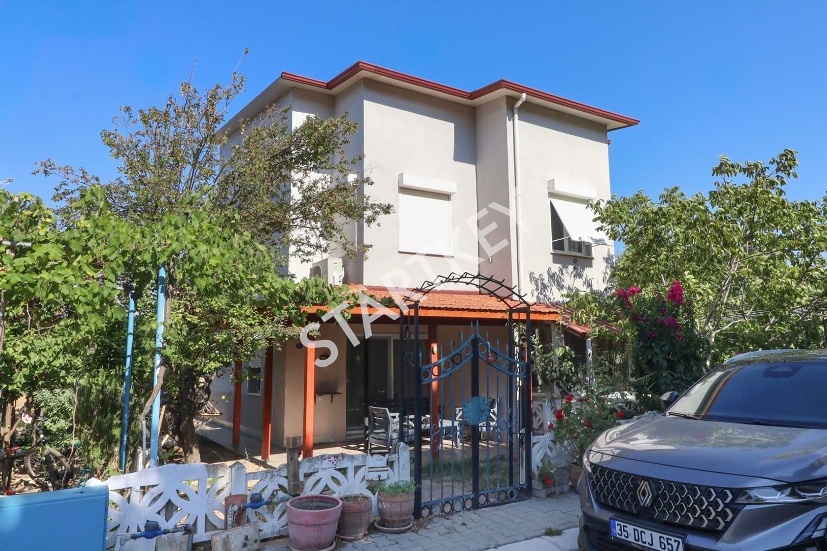 Property-photo