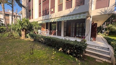 Fenerbahçe Site Yüzme Havuzlu 7/24 Güvenlikli