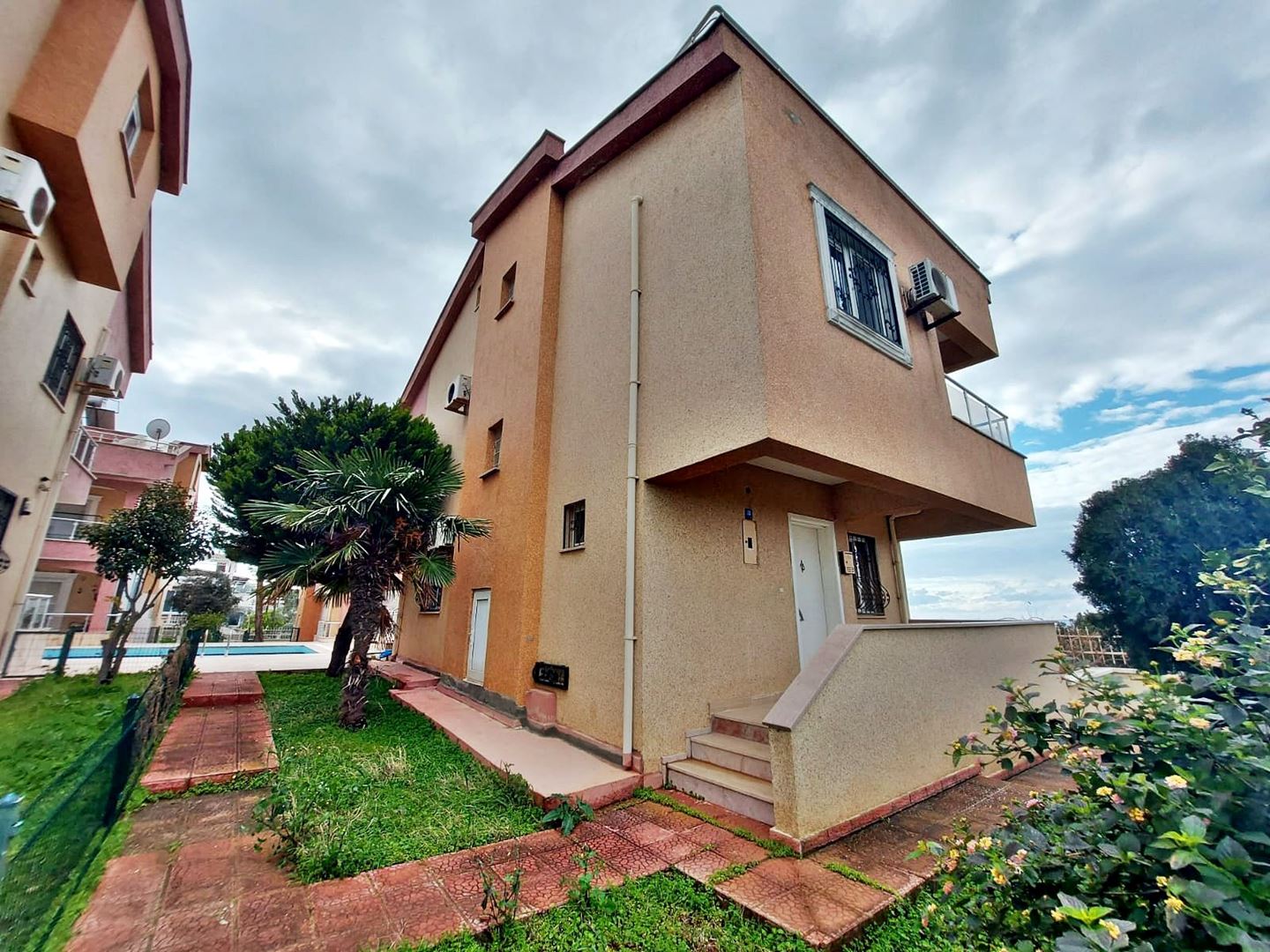 Property-photo