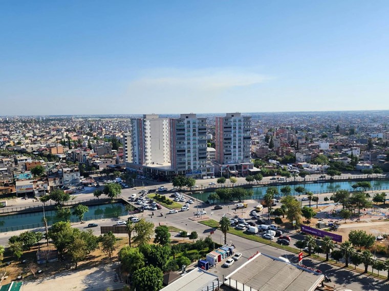 ESRA AKKAYADAN SOSYAL DONATILI SİTEİÇERİSİNDE 3+1 SATILIK DAİRE