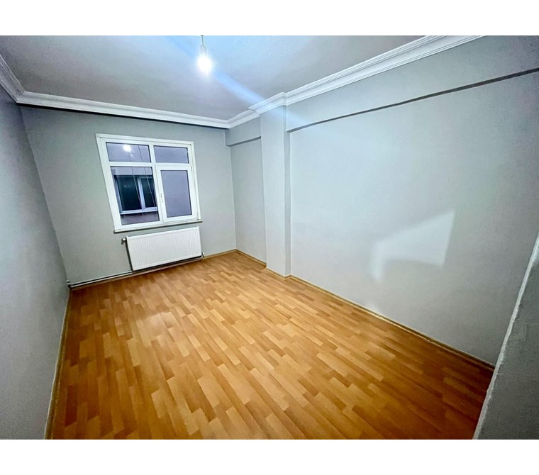 Tulumba Caddesinde Kiralık 2+1 100m2 Daire