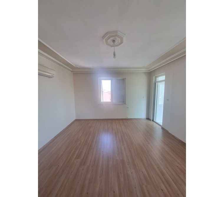 POYRAZDAN YENİ EMEK MAHALLESİNDE SATILIK 2+1 120M2 2.KAT DAİRE