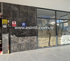 Samandıra'da 220 m2 Köşe Dükkan - Satılık