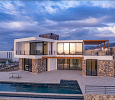 BAHÇELİ BÖLGESİNDE SATILIK LUX VİLLALAR