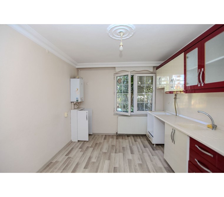SULTANBEYLİ ADİL MAHALLESİ'NDE AİLEYE UYGUN KİRALIK 3+1 DAİRE