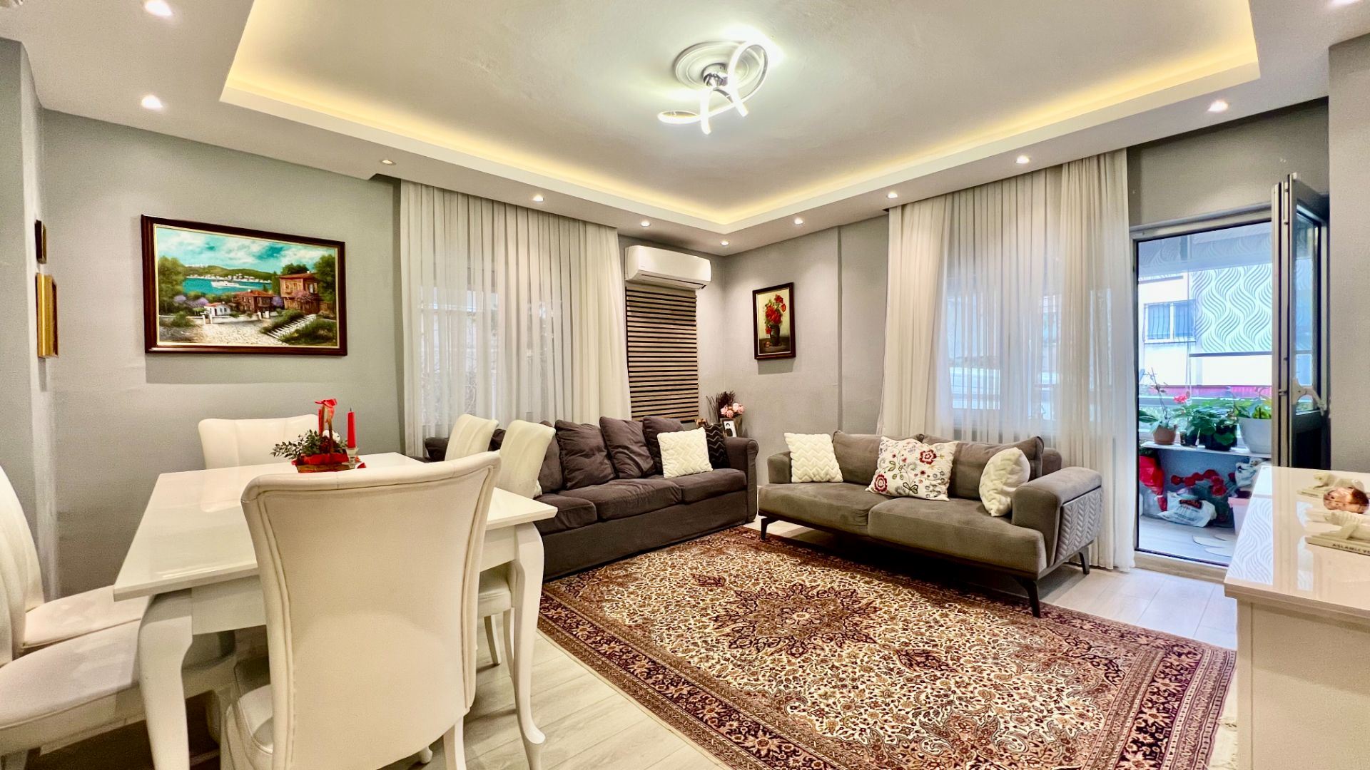 MALTEPE KÜÇÜKYALI'DA GÜÇLENDİRİLMİŞ BİNADA YENİLENMİŞ 3+1 SATILIK DAİRE