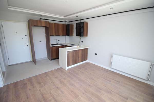 BORNOVA GARDEN SİTESİNDE HAVUZLU 1+1 D.GAZLI KİRALIK DAİRE