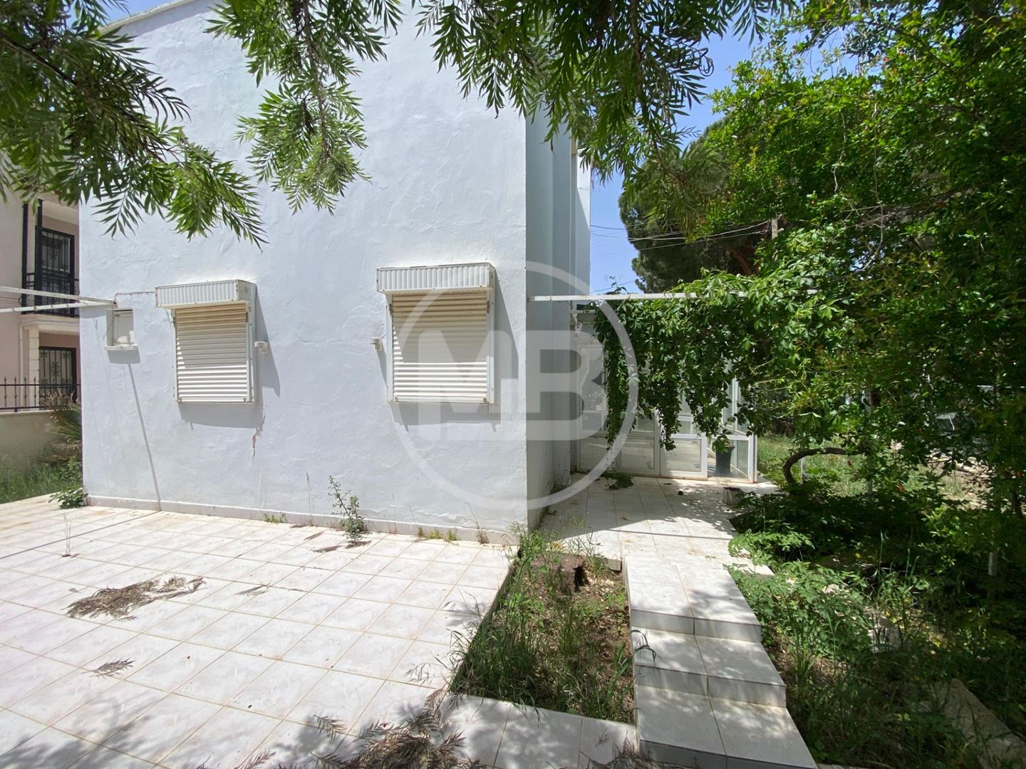 Property-photo