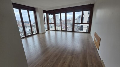 Bostancı Marmaray ve Minibüse Yakın 2+1 Ankastreli Ferah Kiralık