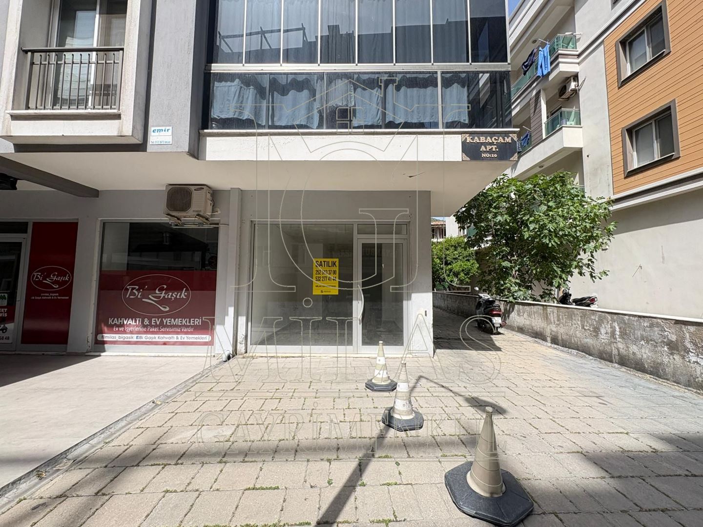 Property-photo