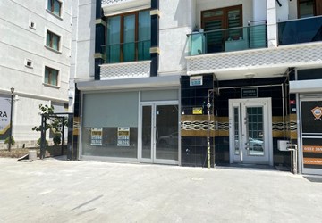 BEYLİKDÜZÜ KAVAKLIDA KİRALIK 180 M2 DÜKKAN MAĞAZA MARİNAYA YAKIN