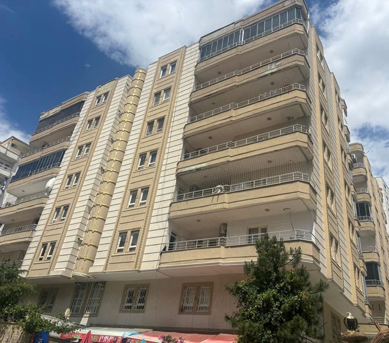 EMLAK 72 DEN BELDE MAHALLESİNDE SATILIK DAİRE
