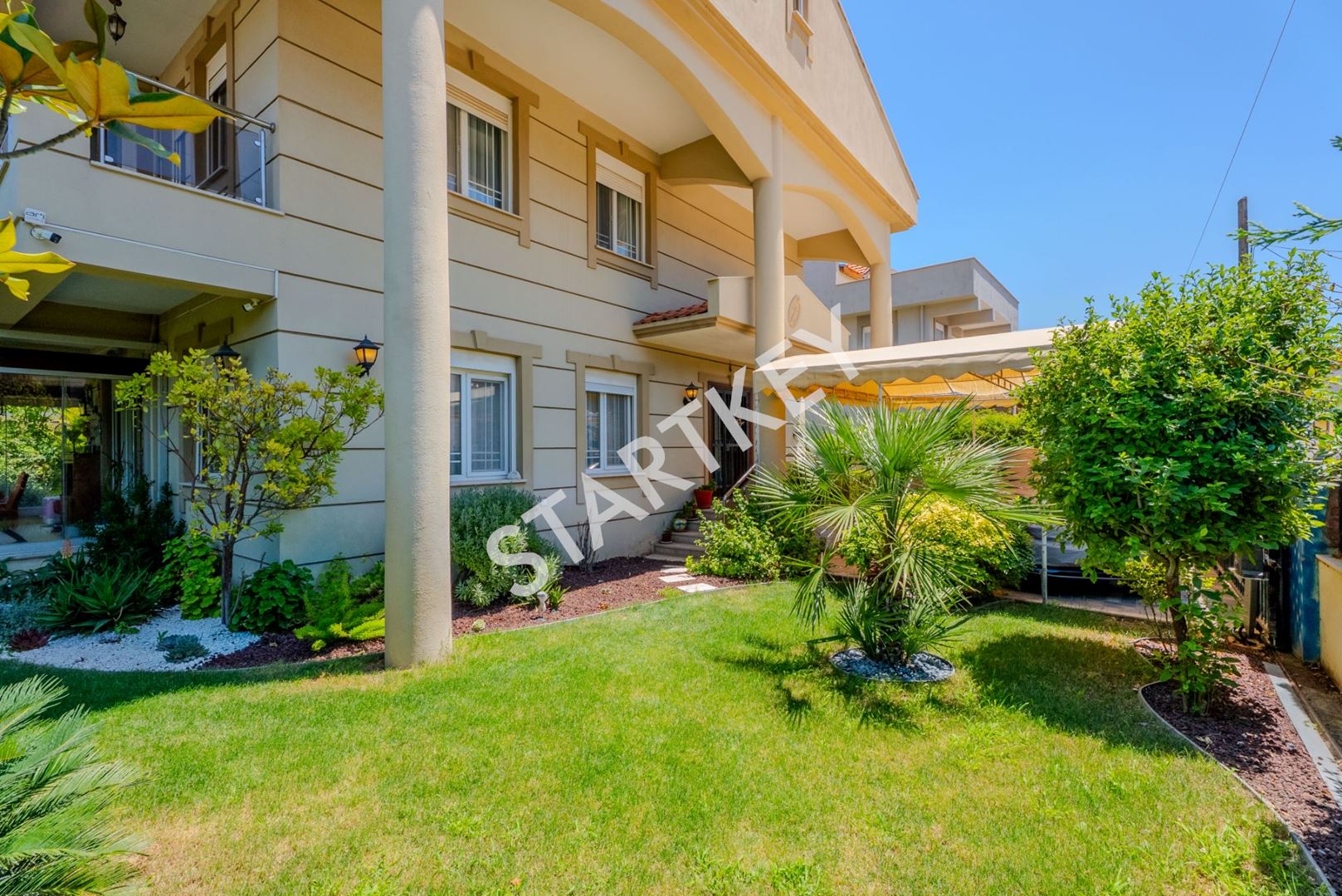 Property-photo