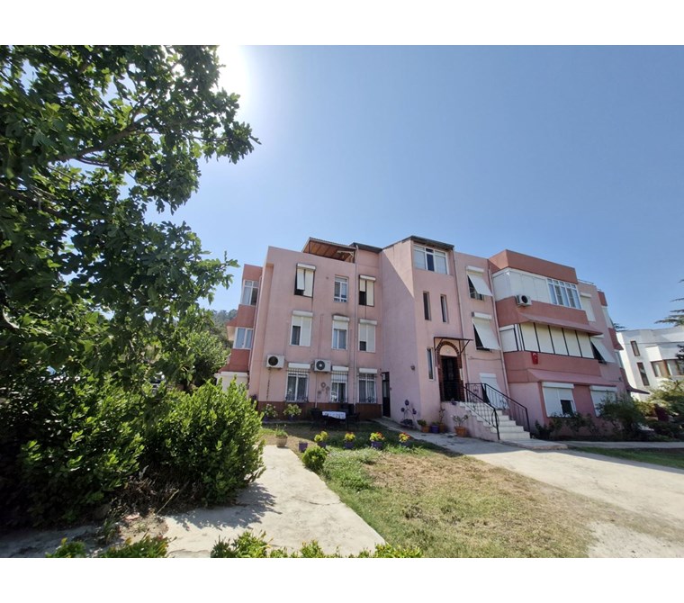 ALTIN EMLAKTAN SEFA ÇAMLIKTA DENİZ MANZARALI SATILIK 2+1 DAİRE