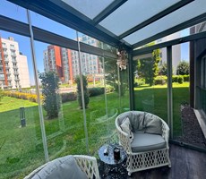 Tema İstanbul'da havuza cephe bahçe katı 4+1 kiralık daire