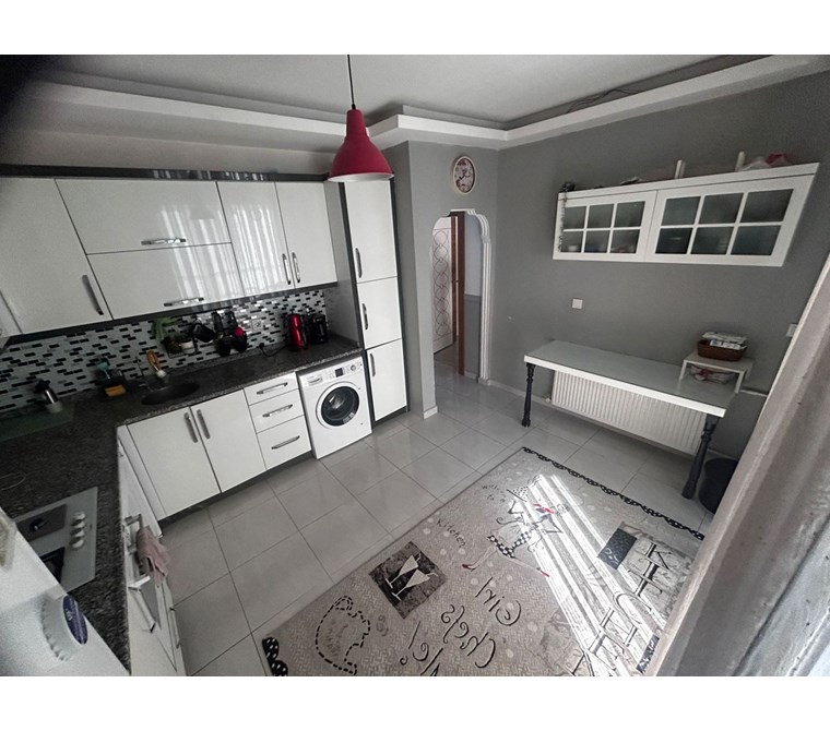 POYRAZ'DAN DOKUMA OFM HASTANESİ YAKINI 3+1 9 YAŞINDA ARAKAT