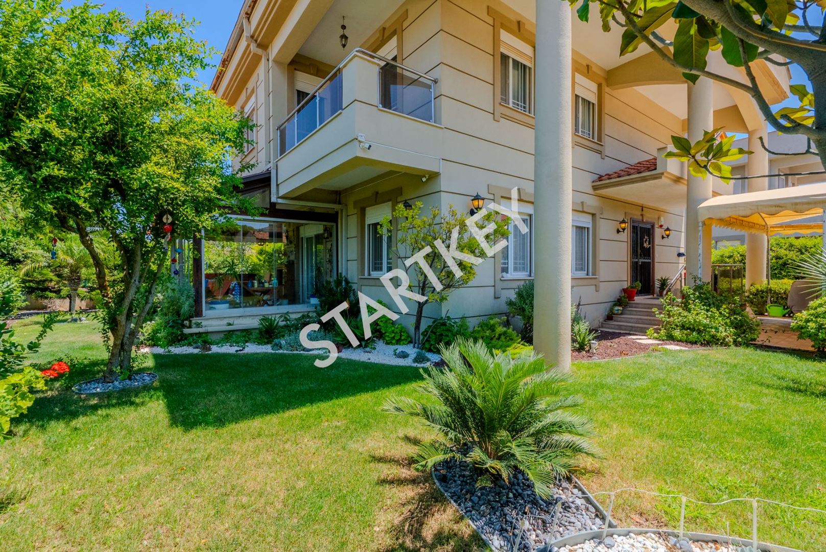 Property-photo