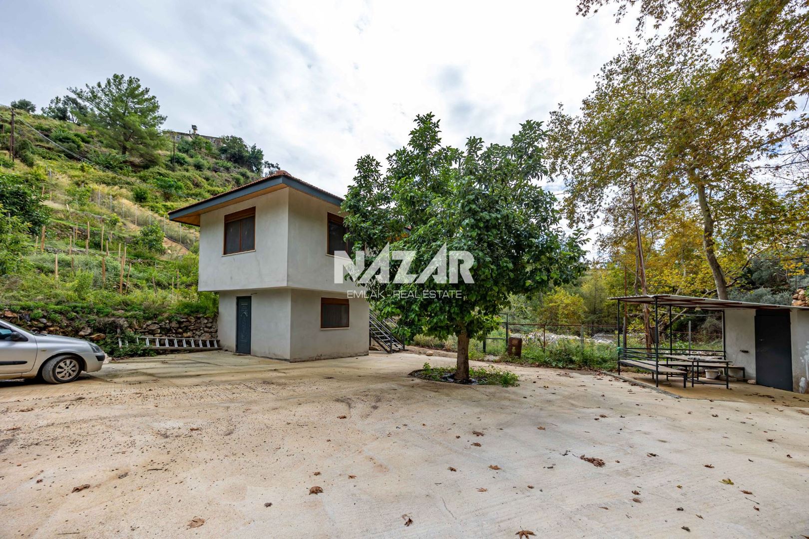 Property-photo