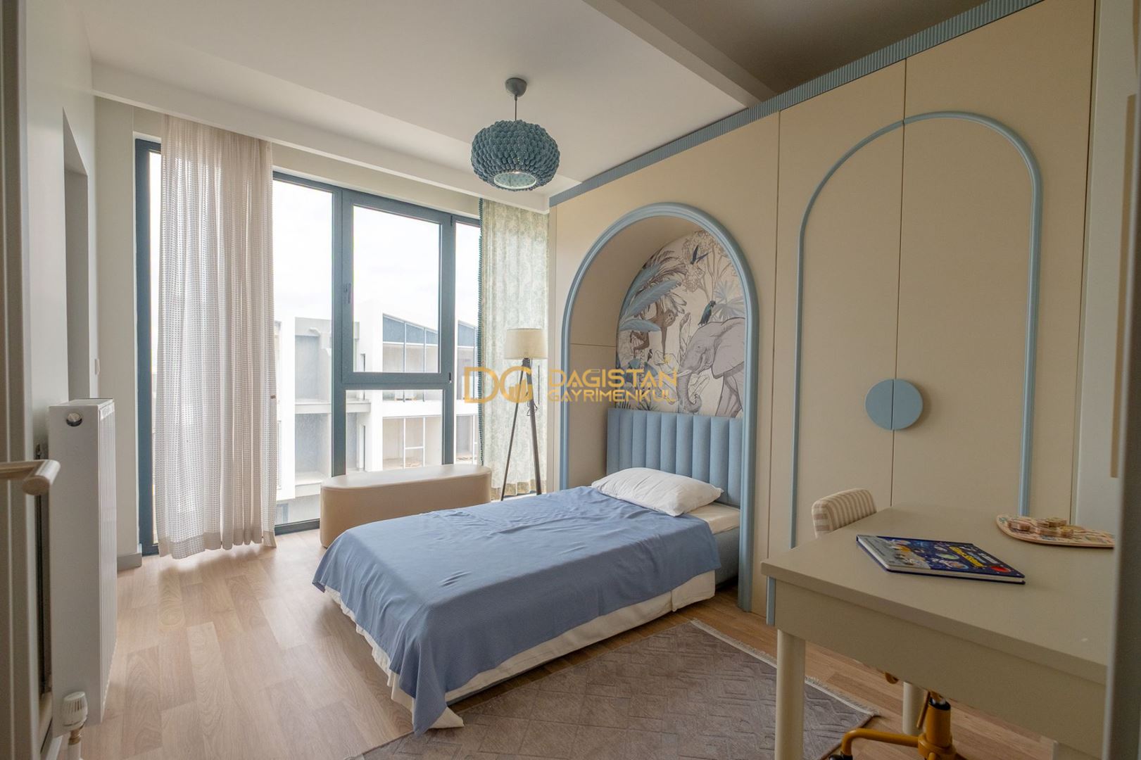 Property-photo