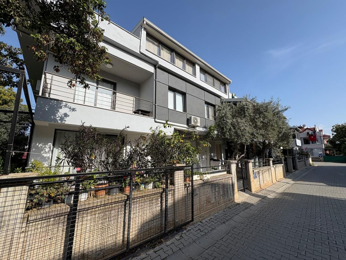 Property-photo