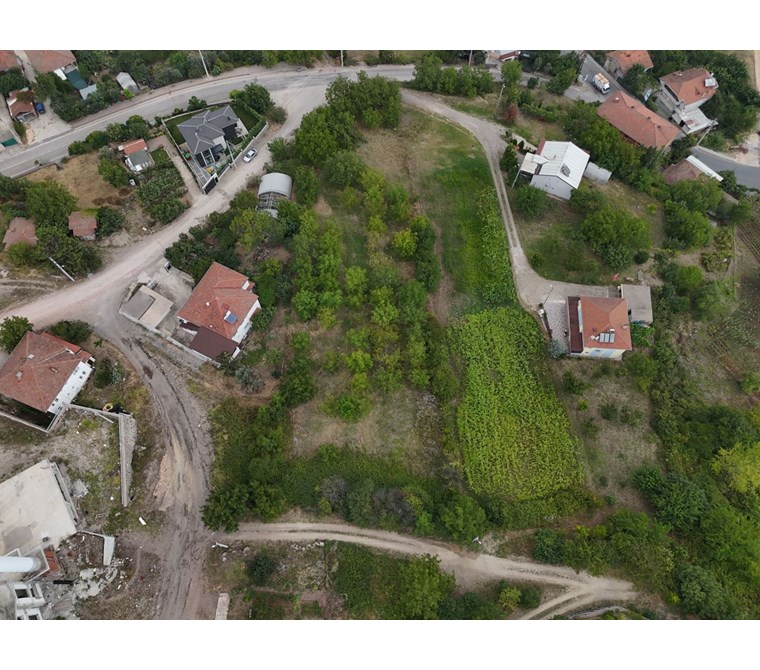 BAŞİSKELE YUVACIK YAKACIKTA 4 PARSELDEN OLUŞAN SATILIK ARSA