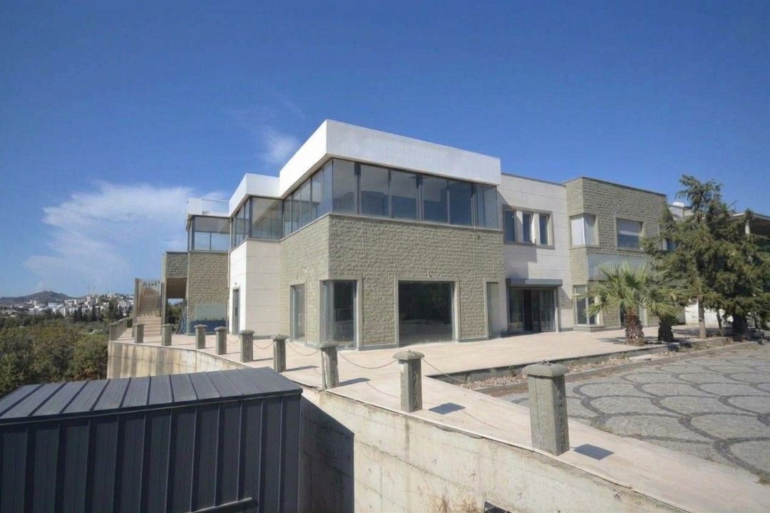 Property-photo