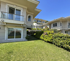 Kandilli Konakları'nda 1.000M², Havuzlu & Asansörlü Lüks Villa..