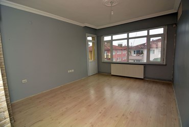 MARMARAYA YAKIN GENİŞ 3+1 BANYOSU JAKUZİLİ KİRALIK DAİRE