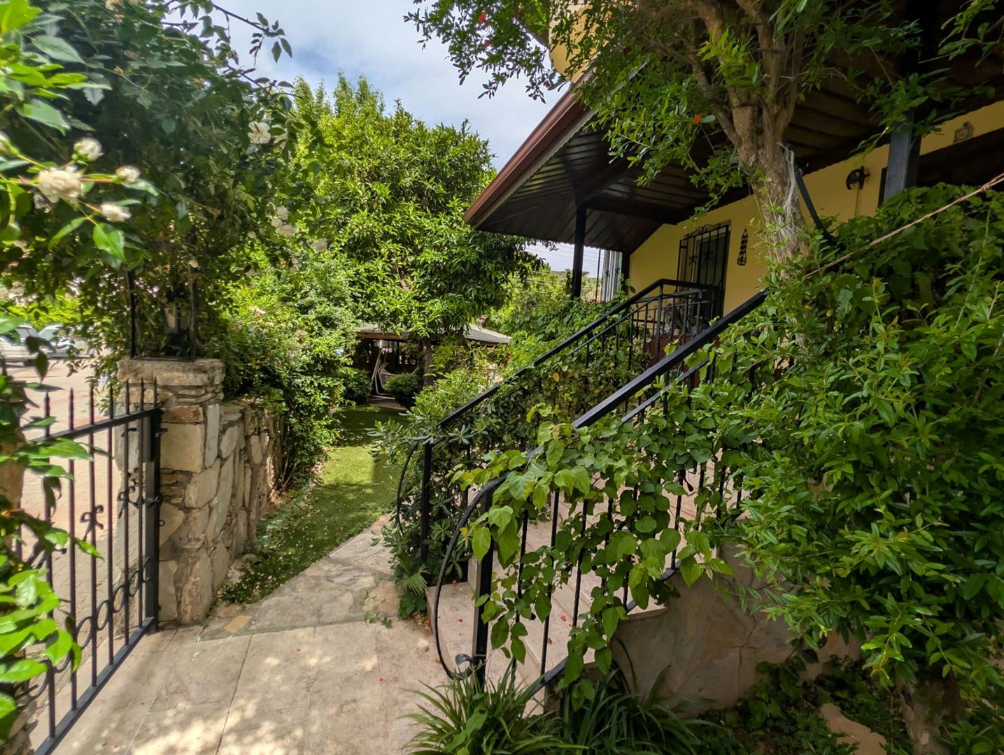Property-photo