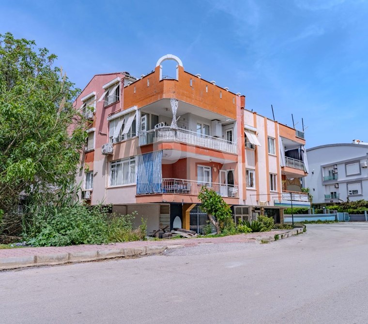 LARA GÜZELOBADA DENİZE VE HAVAALANINA YAKIN DUBLEKS FIRSAT DAİRE