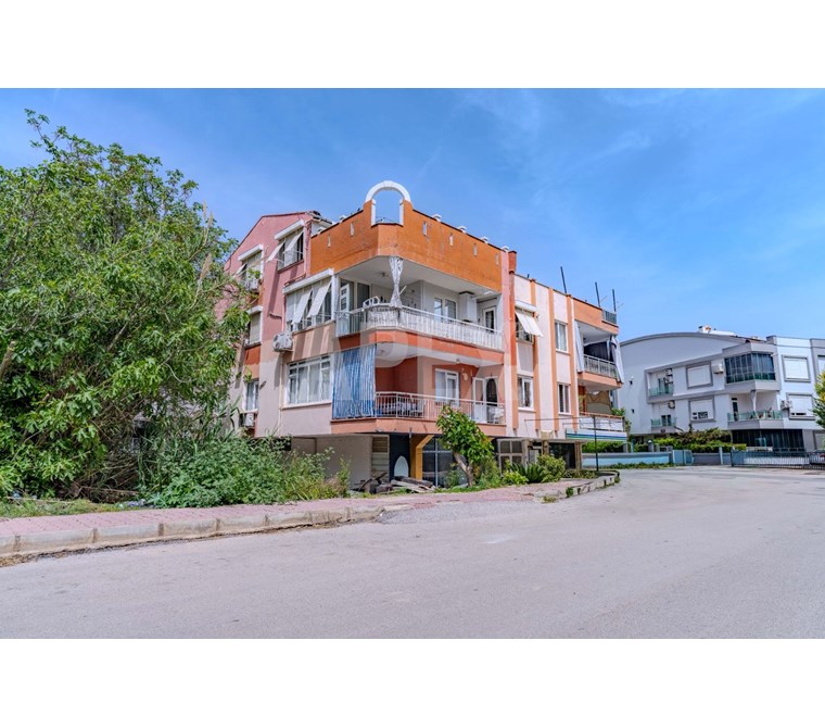LARA GÜZELOBADA DENİZE VE HAVAALANINA YAKIN DUBLEKS FIRSAT DAİRE