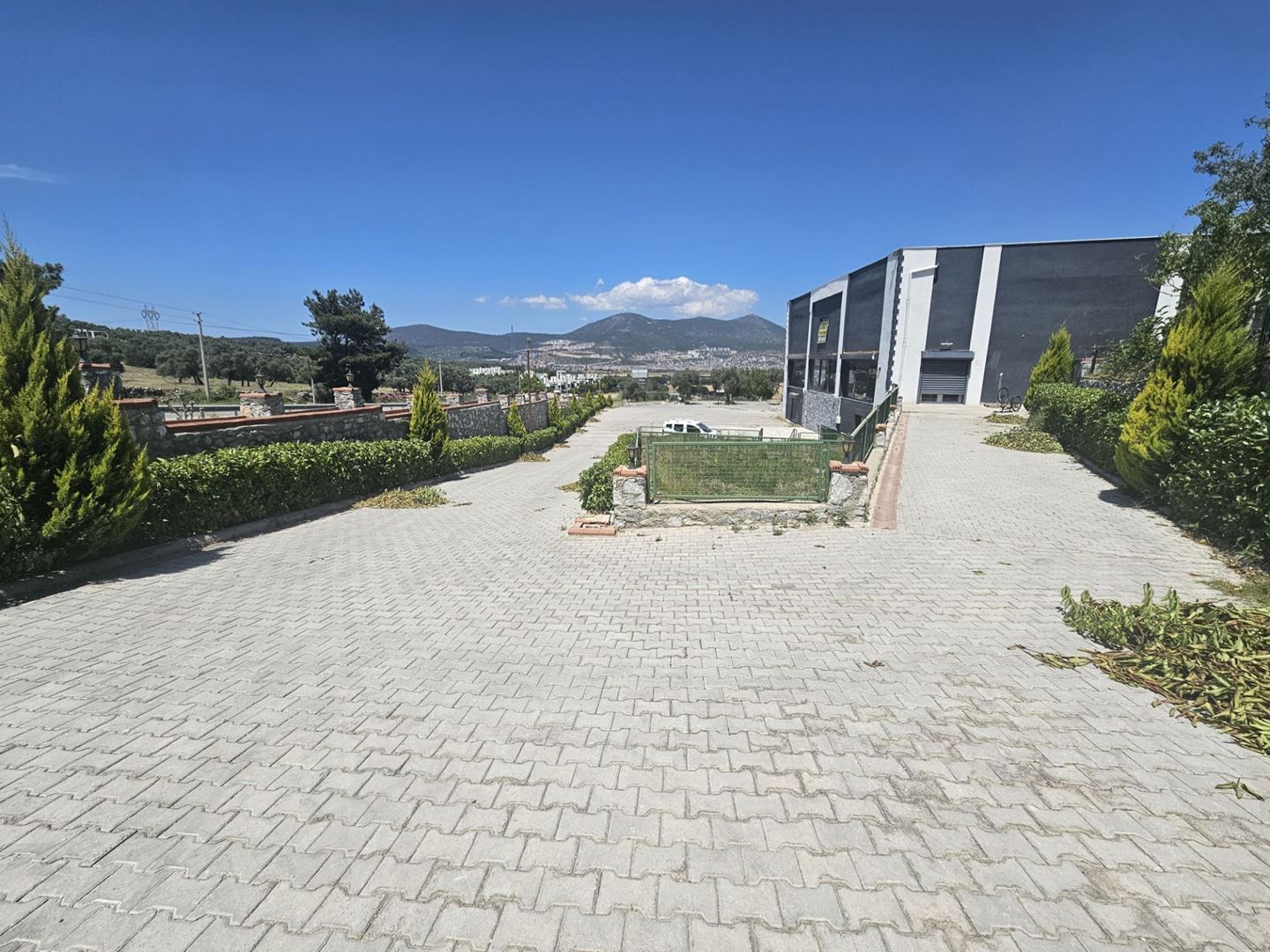 Property-photo