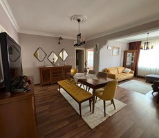 İZMİT ÜÇYOLDA 3+1140 m² ARA KAT FULL EŞYALI KİRALIK DAİRE