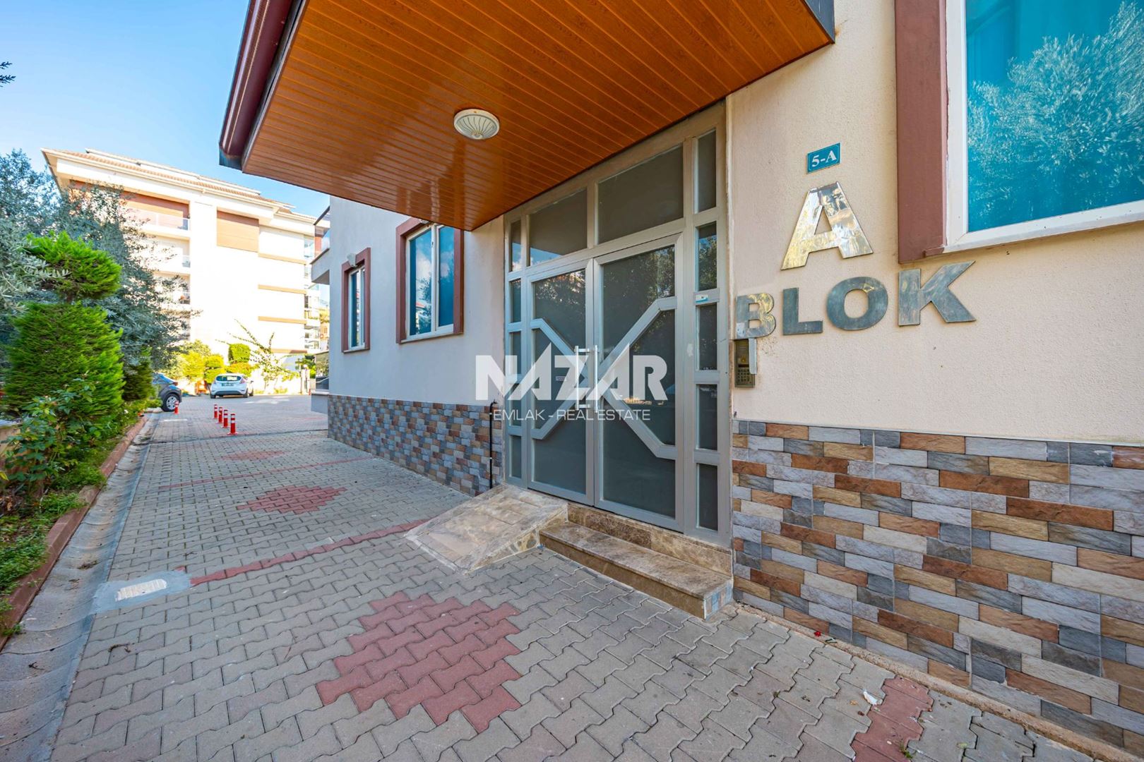 Alanya Oba’da Satılık 3+1 Eşyalı Geniş Daire – 180 m2 · 12