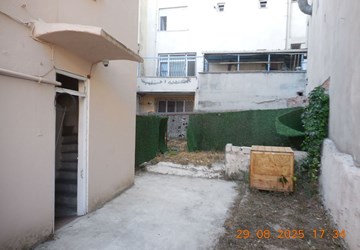 Altın Emlak Sefaköy'den Komple Kiralık Bina,3 Katlı,150 m2 Bahçeli