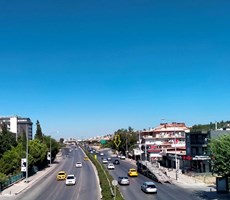 Karşıyaka'da Anadolu Caddesine 20metre mesafede Satılık 3 Dükkan