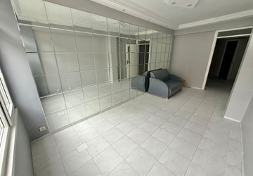 BAKIRKÖY ÇARŞIDA KİRALIK DAİRE İŞYERİ OFİS İŞLEK SOKAK