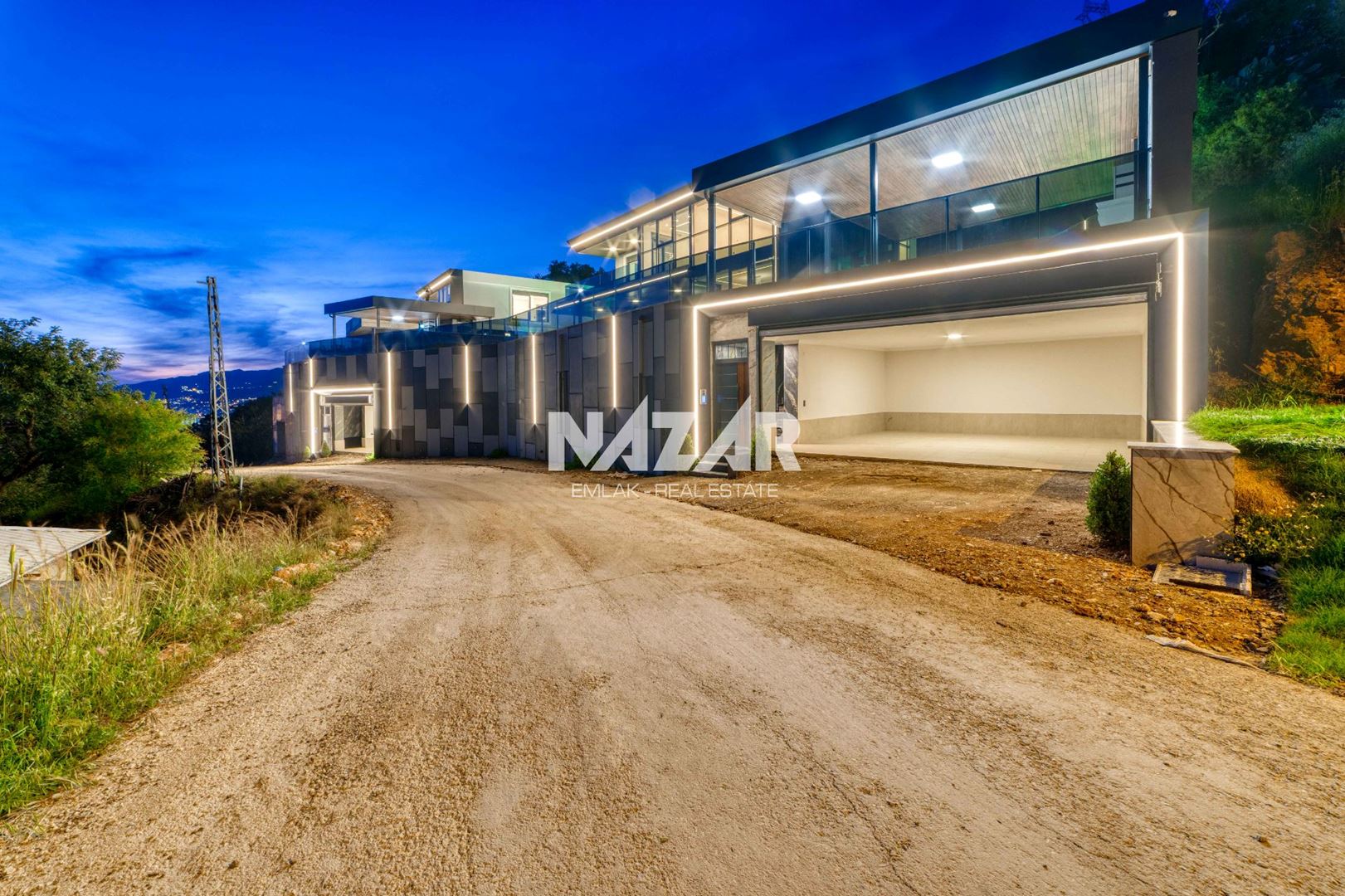 Alanya Kestel Yaylalı Deniz Manzaralı 4+1 Müstakil Villa 282 m2