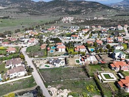 REALTY WORLD EFES'TEN FOÇAKÖY GİRİŞTE KUPON İKİ VİLLALIK ARSA